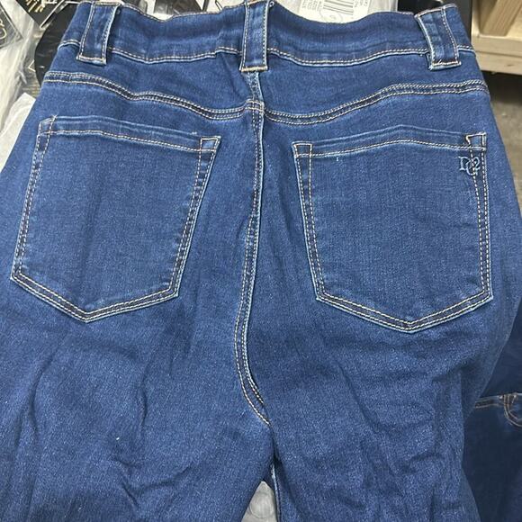 DG2 by Diane Gilman New Classic Stretch Denim Tall Trouser Jean NWT Size 6T - Picture 3 of 10